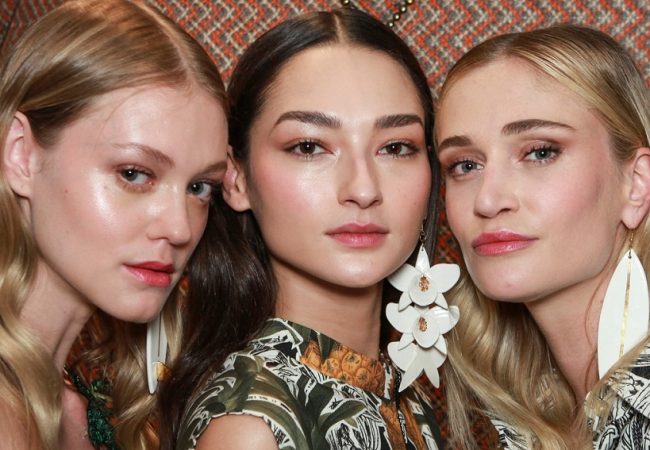 How to use a liquid highlighter